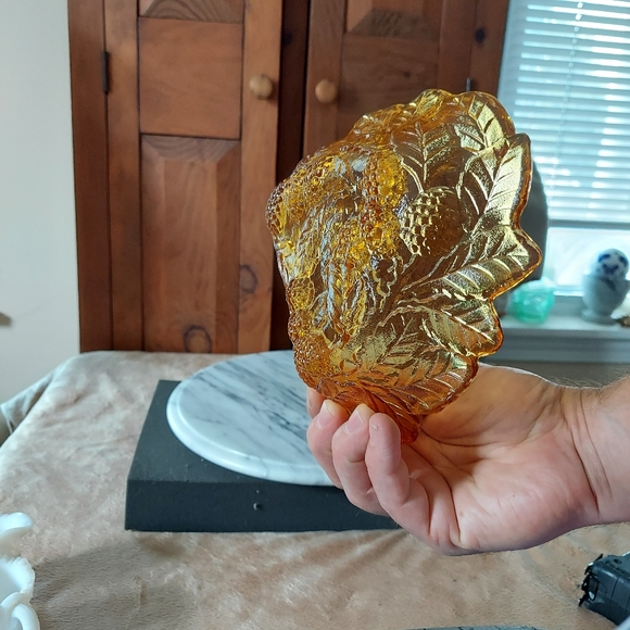 Carnival glass catch all - Picture 3 of 12